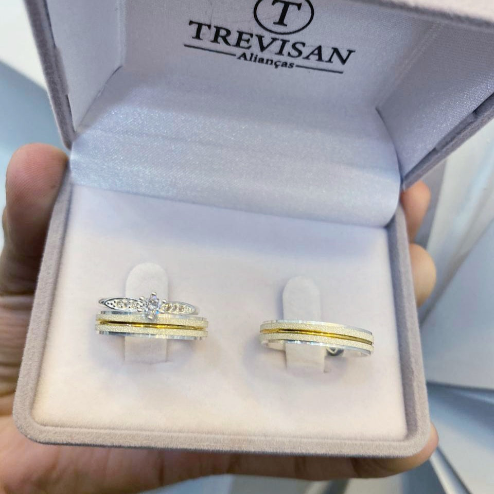 Par de Aliança Namoro em Prata 950 - Golden Frieze 3mm Reta Diamantada + Anel Brinde