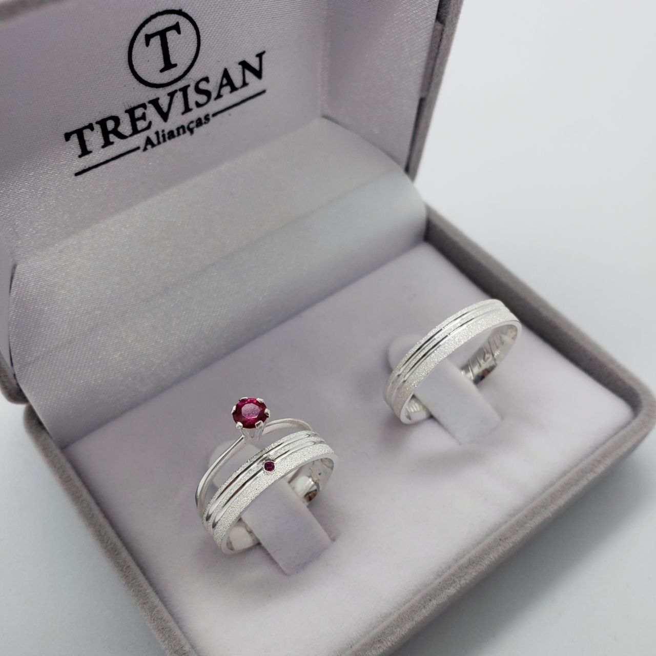 Par de Aliança Namoro em Prata 950 - Petra Pink 4mm Reta Diamantada + Anel Brinde