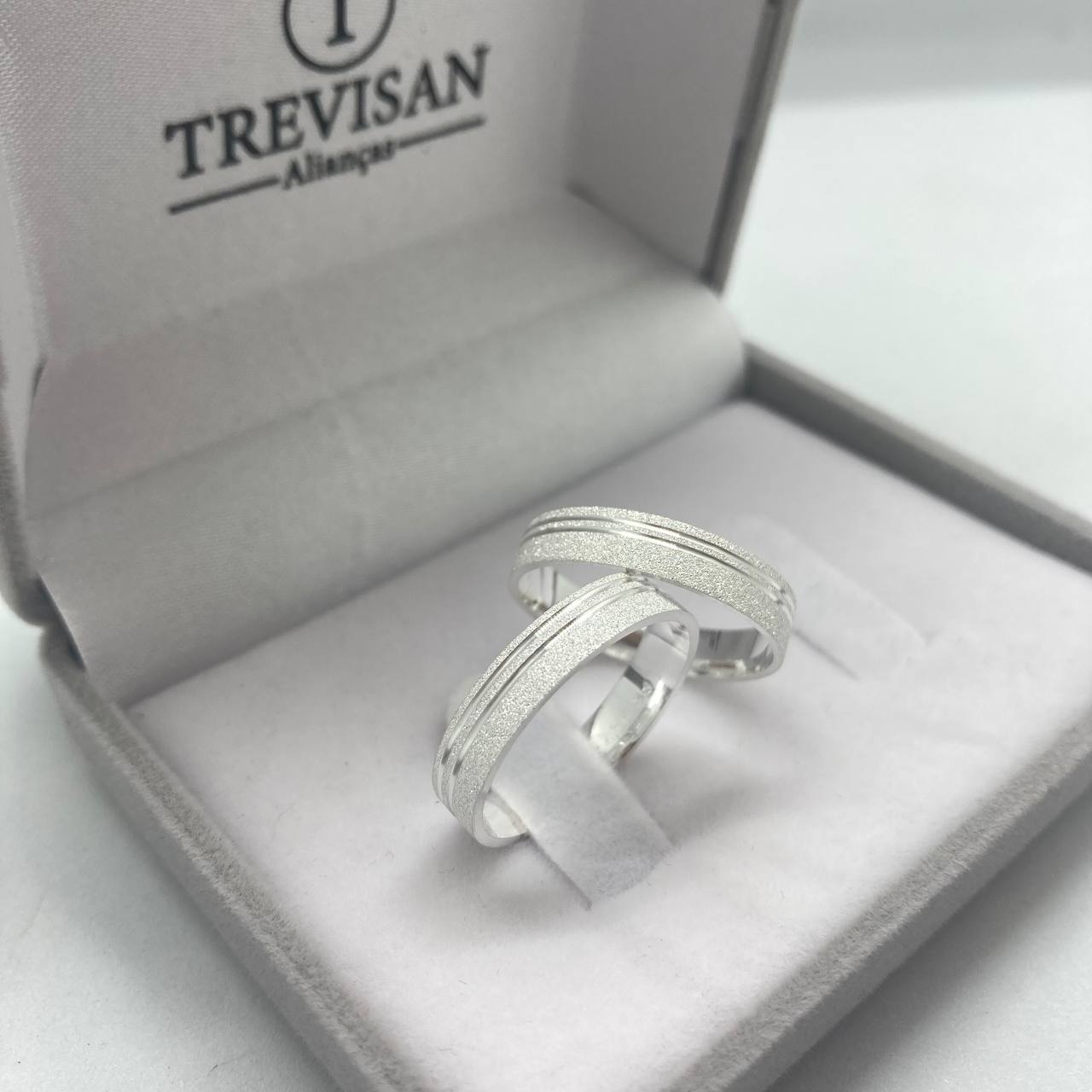 Par de Aliança Namoro em Prata 950 - Dream Reta 4mm Diamantada + Anel Brinde