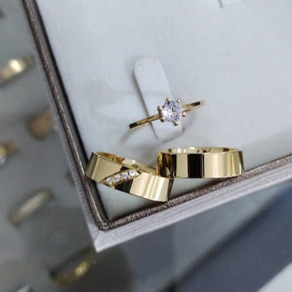 Par de Aliança Noivado/Casamento Ouro 750/18k - Isla 5mm Reta Polida + Anel Brinde