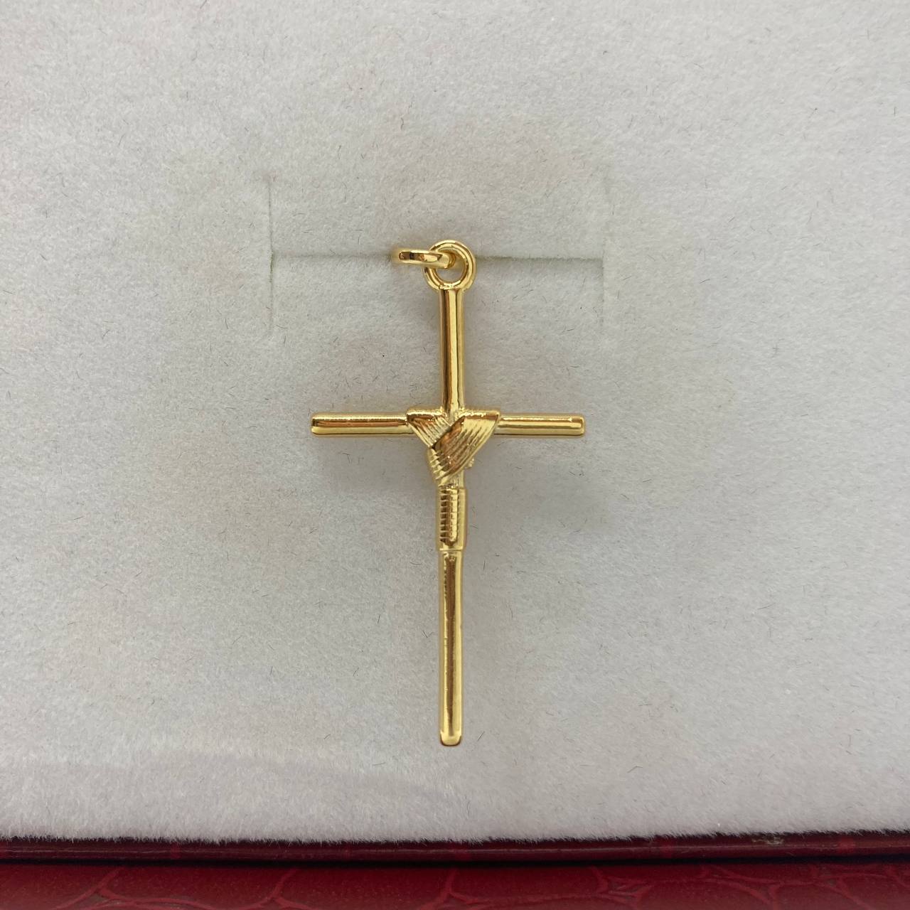 Pingente Banhado Cruz com detalhe