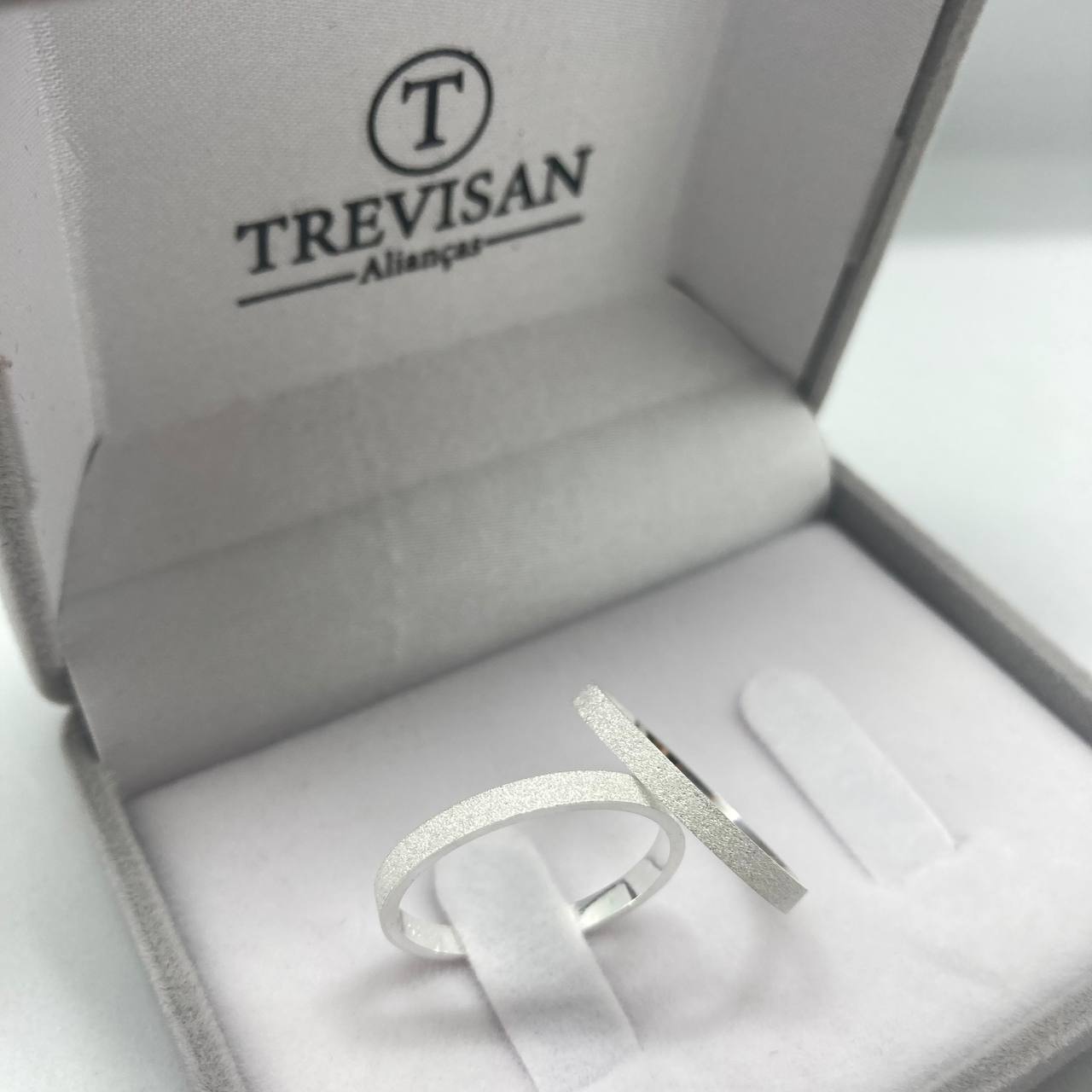 Par de Aliança Namoro em Prata 950 - Je t'aime Reta 2mm Diamantada + Anel Brinde