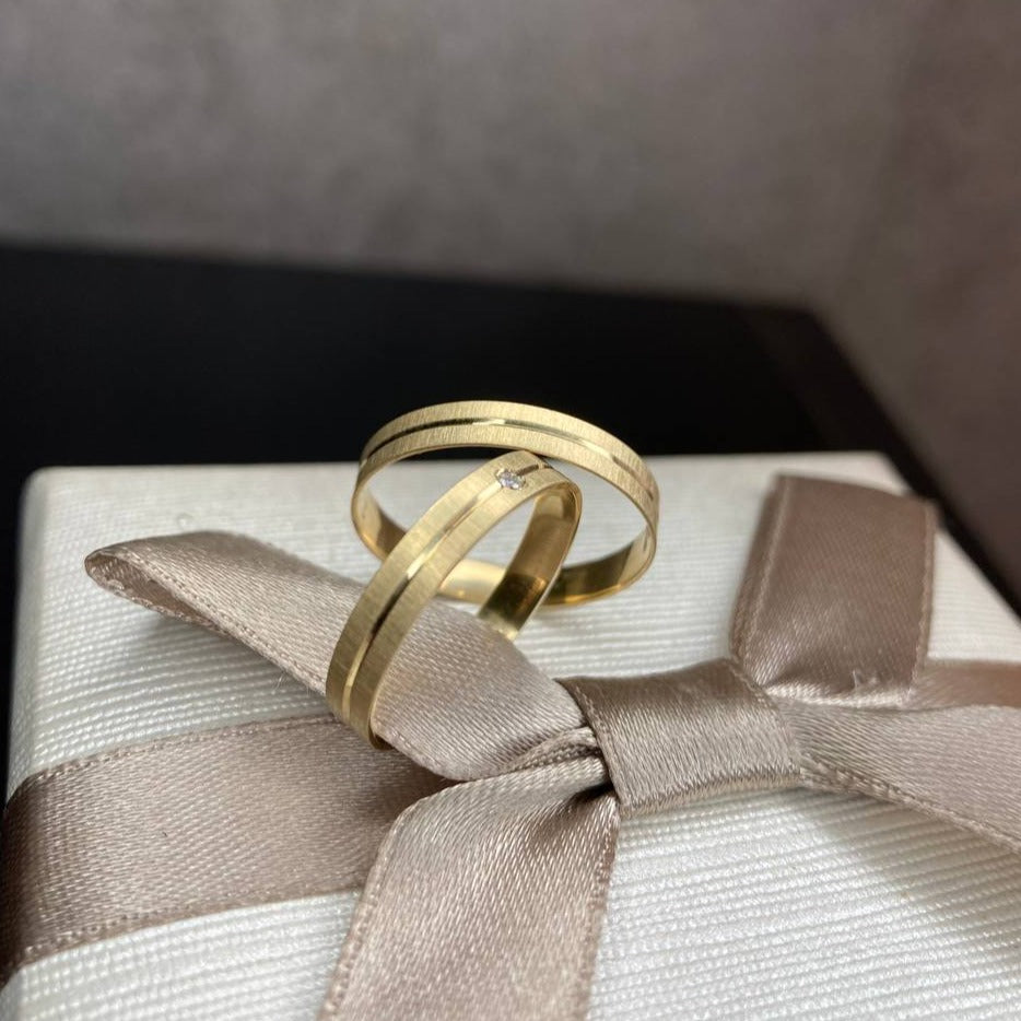 Par de Aliança Noivado/Casamento Ouro 750/18k - Delicacy 3mm Reta Acetinado+ Anel Brinde