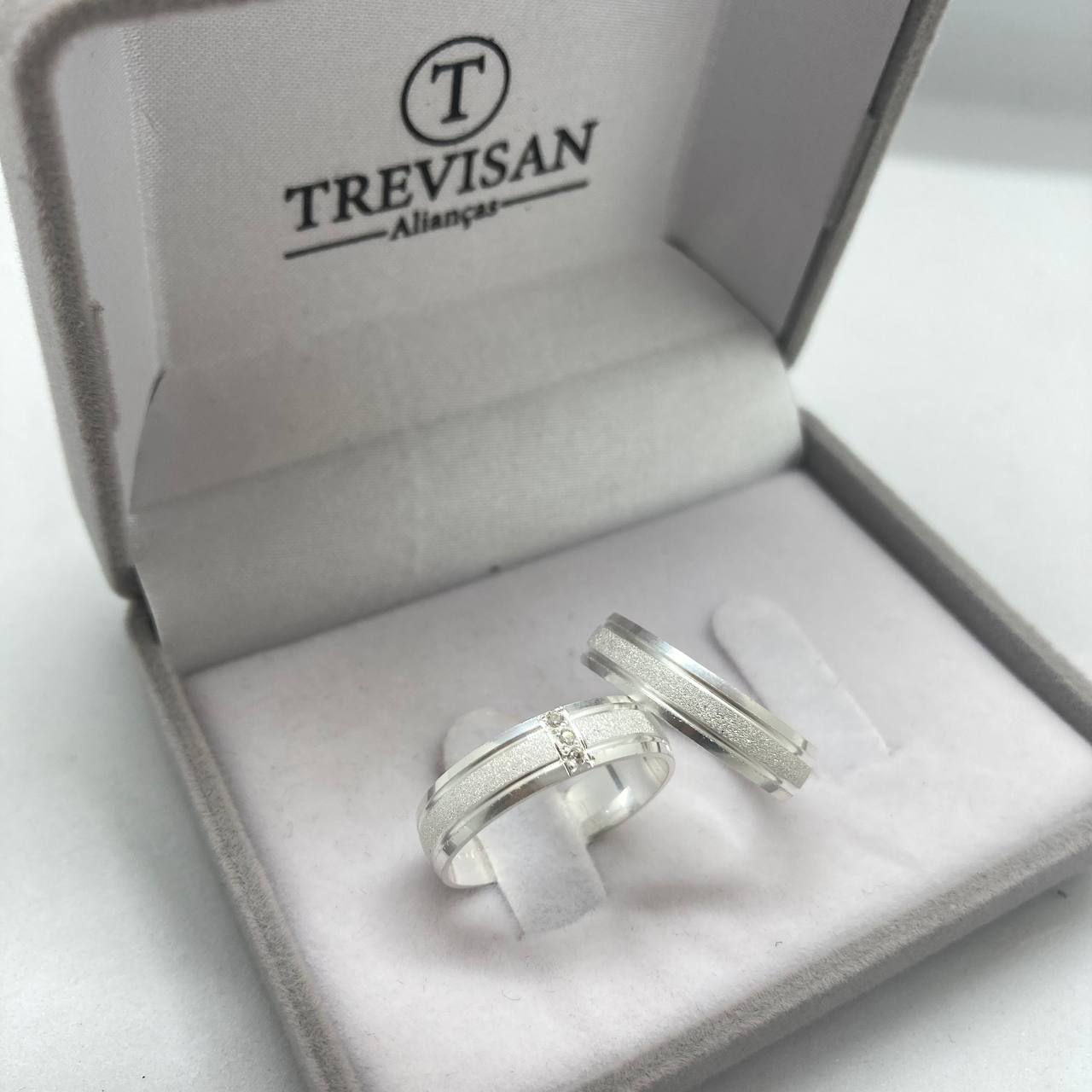 Par de Aliança Namoro em Prata 950 - Perola 6mm Abaulada Diamantada/Polida + Anel Brinde