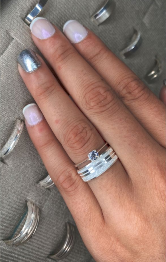 Par de Aliança Namoro em Prata 950 - Amêndoa 6mm Reta Diamantada + Anel Brinde