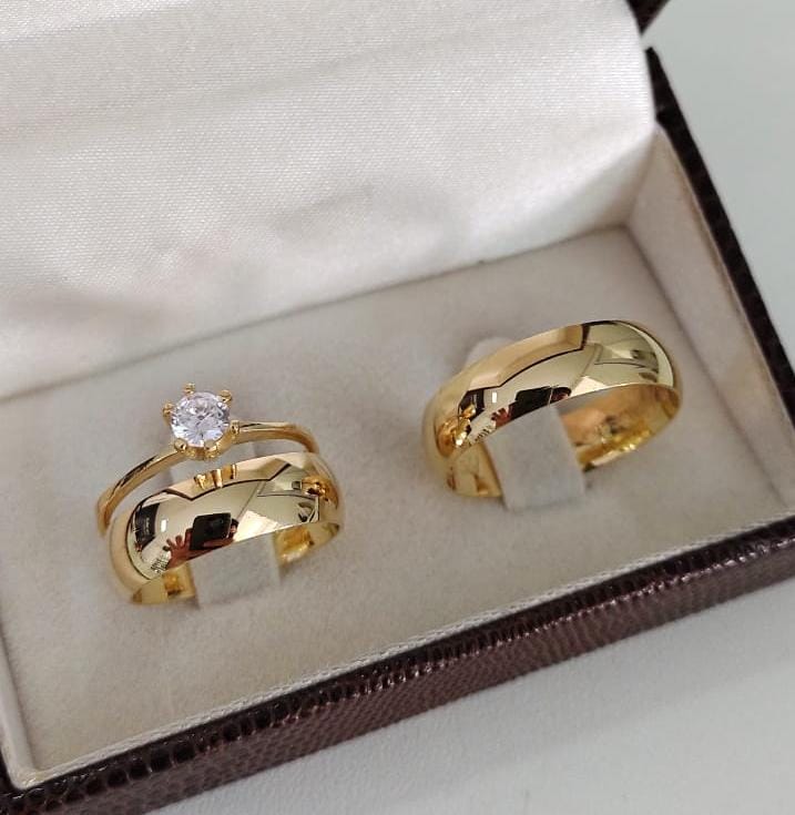 Par de Aliança Noivado/Casamento Ouro 750/18k - Maggio 6mm Meia Cana Polida + Anel Brinde