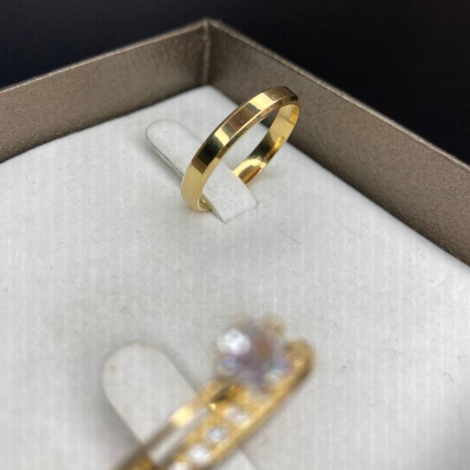 Par de Aliança Noivado/Casamento Ouro 750/18k - Peônio 3mm Chanfrada Polida + Anel Brinde