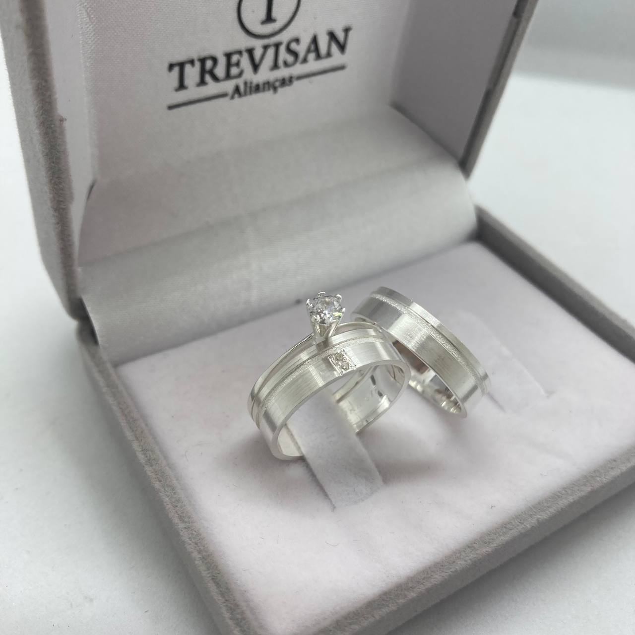 Par de Aliança Namoro em Prata 950 - Daisy Reta 5mm Acetinada + Anel Brinde