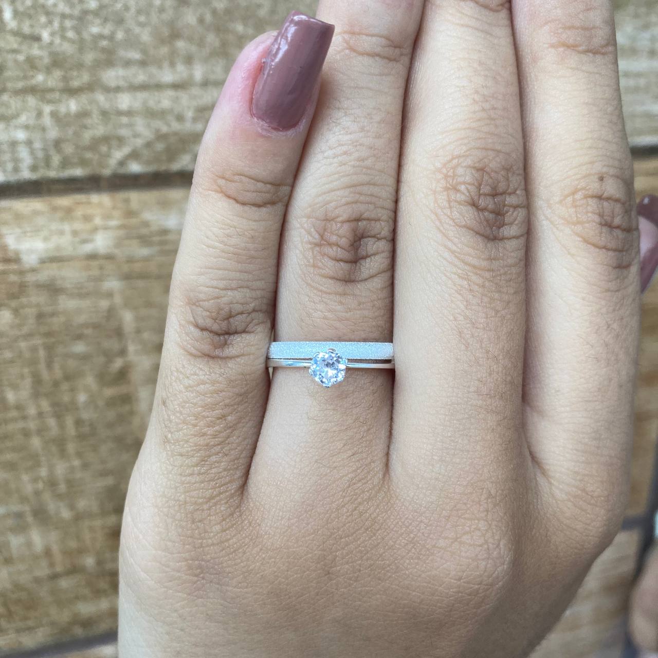 Par de Aliança Namoro em Prata 950 - Fiore 2mm Abaulada Diamantada + Anel Brinde