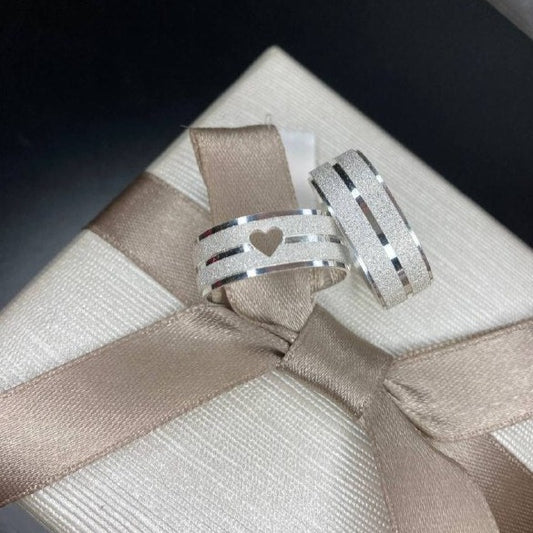 Par de Aliança Namoro em Prata 950 - Nêspera 7mm Reta Diamantada + Anel Brinde