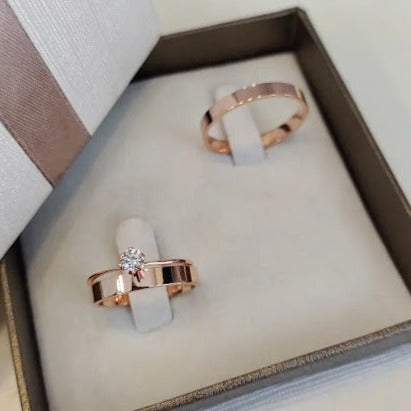 Par de Aliança Noivado/Casamento Ouro Rose - Cercare Rosé 3mm Reta Polida + Anel Brinde