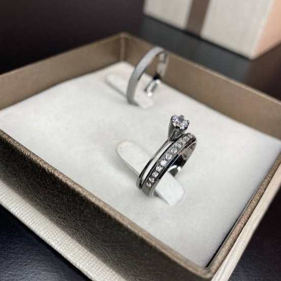 Par de Aliança Banhada - Bailarina Black 3mm Chanfrada Diamantada + Anel Brinde