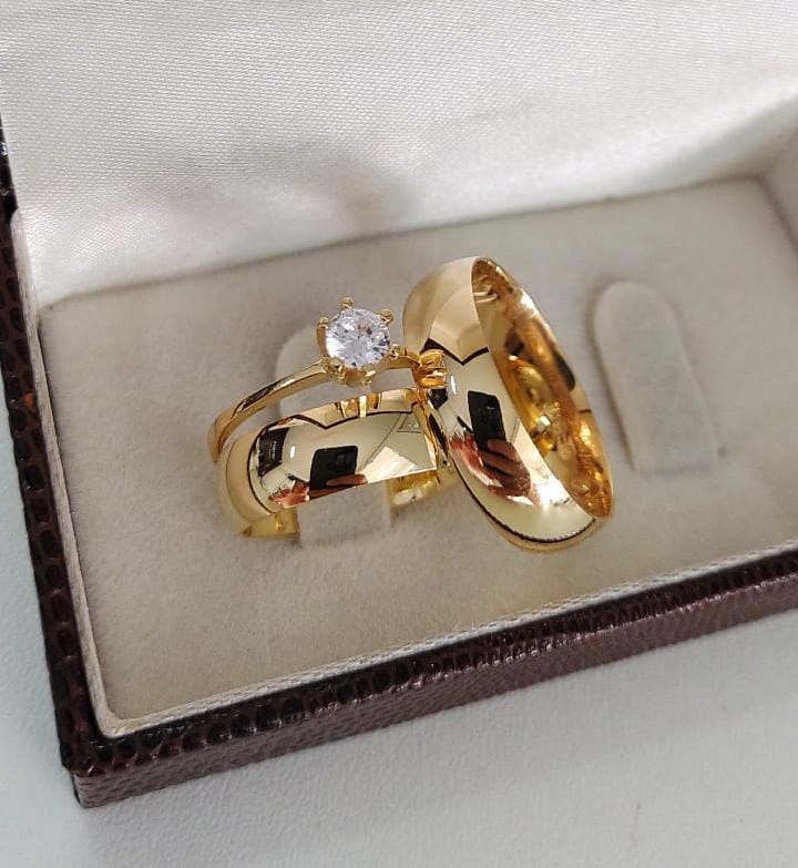 Par de Aliança Noivado/Casamento Ouro 750/18k - Maggio 6mm Meia Cana Polida + Anel Brinde
