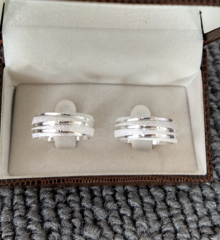 Par de Aliança Namoro em Prata 950 - Pinheiro 6mm Abaulada Diamantada + Anel Brinde