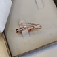 Par de Aliança Noivado/Casamento Ouro Rose - Fiu-Fiu Rosé 1,5mm Abaulada Polida + Anel Brinde