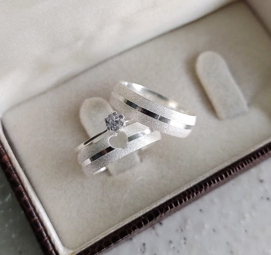 Par de Aliança Namoro em Prata 950 - Passione 5mm Abaulada Diamantada + Anel Brinde