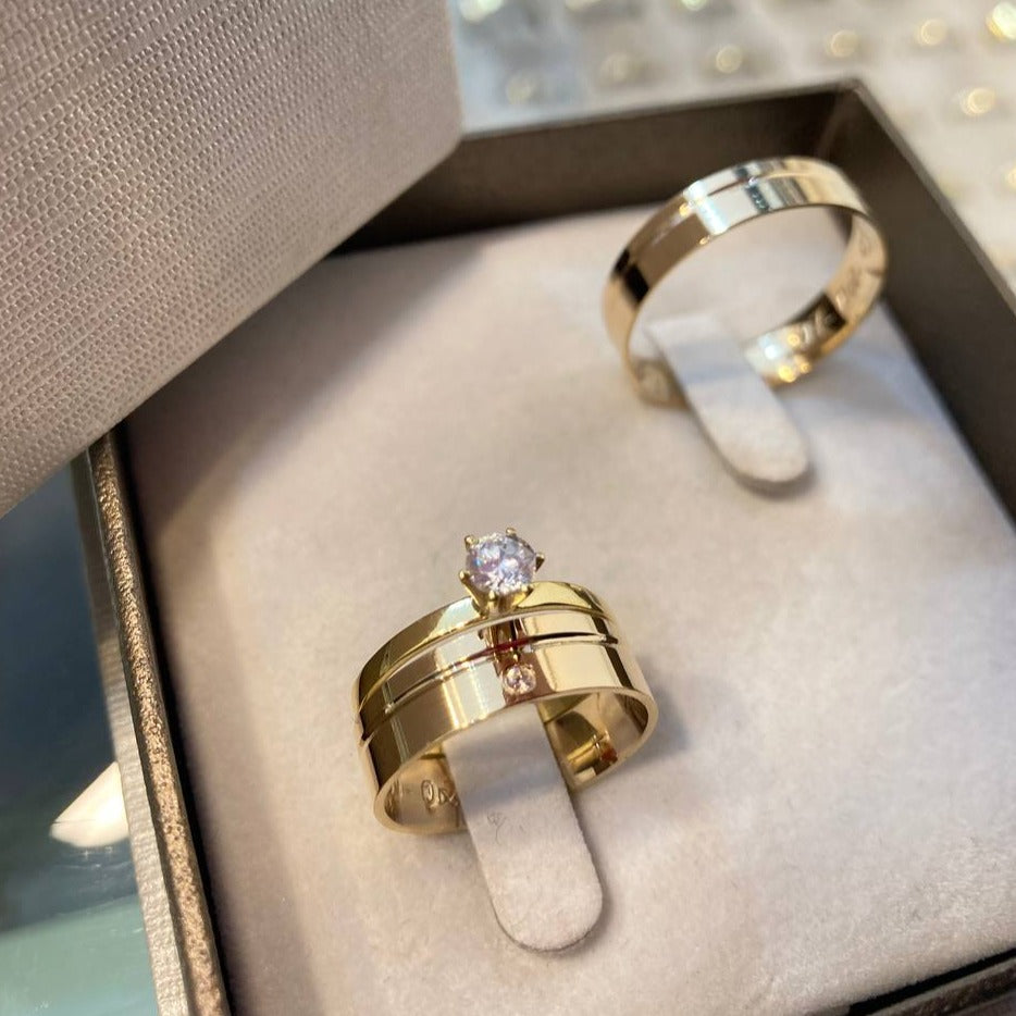 Par de Aliança Noivado/Casamento Ouro 750/18k - Puerto Seguro 4mm Reta Polida + Anel Brinde