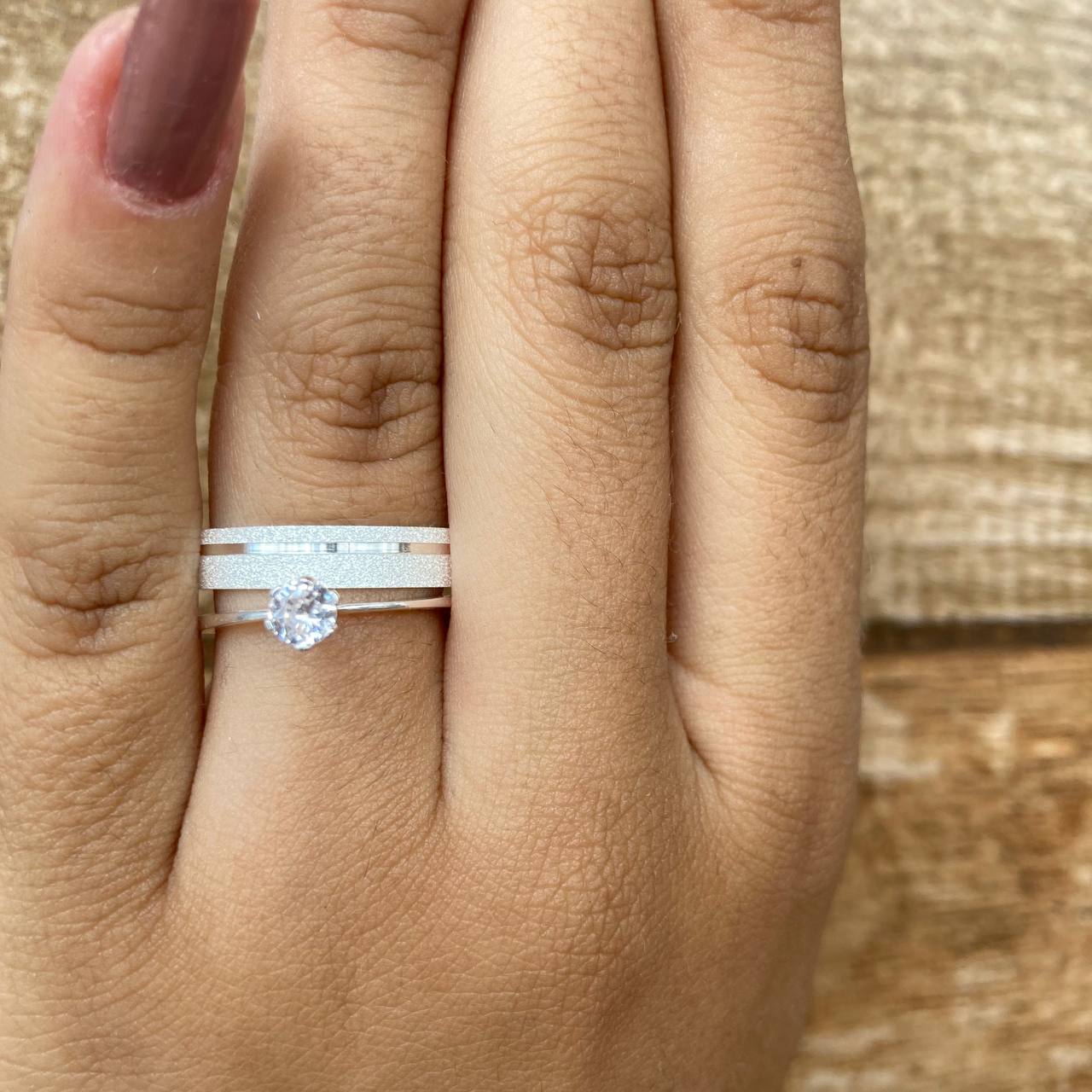 Par de Aliança Namoro em Prata 950 - Magnólia 4mm Reta Diamantada + Anel Brinde