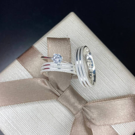 Par de Aliança Namoro em Prata 950 - Sole Reta 4mm Namoro Diamantada + Anel Brinde